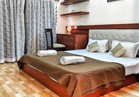 Valuable Stays 1BR Suite