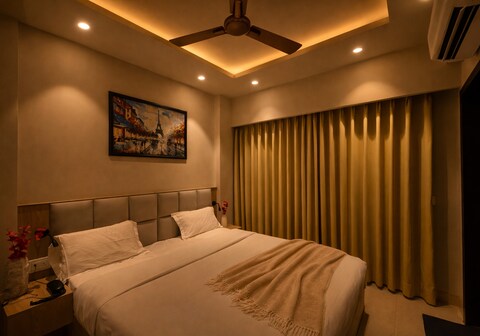 ACE STAYZ - Golf Course Road