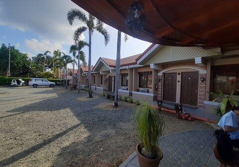 OYO 566 Balay Inato Pension