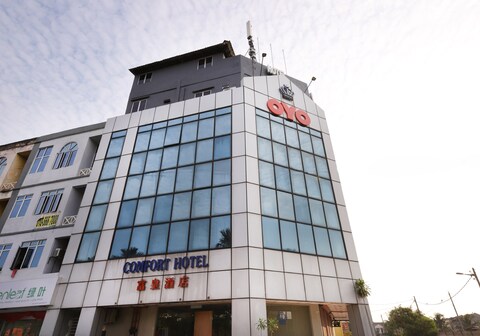 Super OYO 447 Comfort Hotel Meru