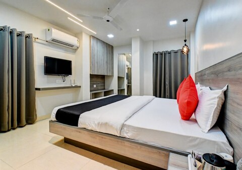 VIKRANT HOTEL