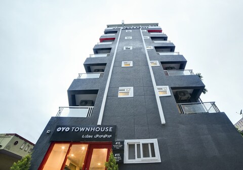 Townhouse Varthur Main Road Near Nexus Whitefield (The Forum Neighbourhood Mall)