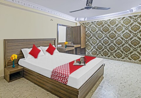 Hotel O atithi in Garha Jabalpur