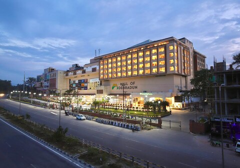 Lemon Tree Hotel, Mall of Dehradun