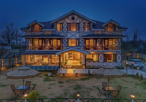 Lakewalk Suites
