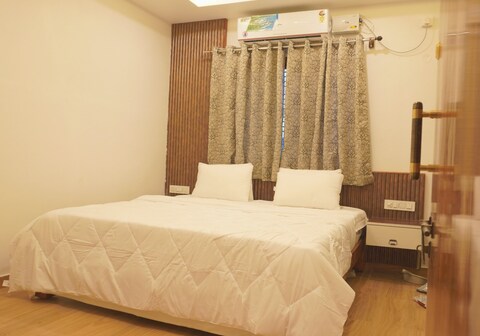 Dayanand Residency Lodge