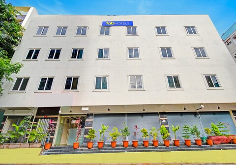 FabHotel White Ridge