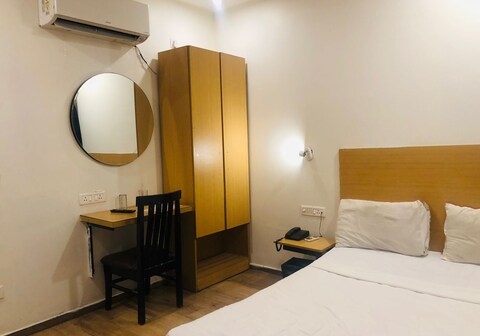 Hotel Ginger Plaza by ASPL