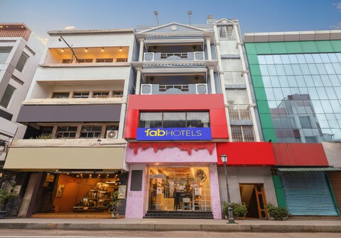 FabHotel Santhi Inn