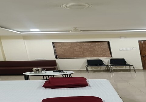 Hotel Sky Inn