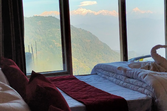 Star Holidays KolaKham - Neora Valley National Park