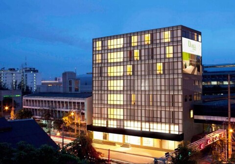 D Varee Xpress Makkasan