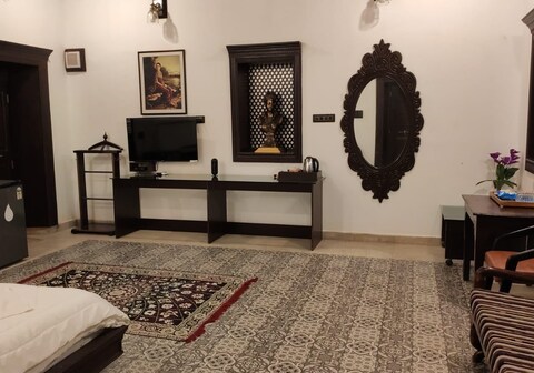 Raja Kothi | Rooms in a Villa