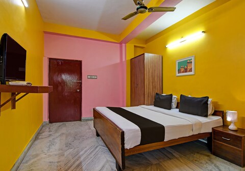 Hotel O Red Rose Near Noapara Metro Station