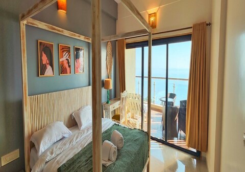 Charming Seaview 2 Bhk apartment in Dona Paula