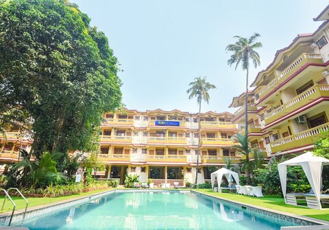 FabHotel Emerald Highland