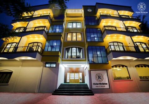 HOTEL RIVIERAA