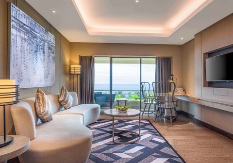 Pullman Phuket Karon Beach Resort