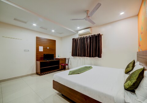 Posh 3BHK Apart. in whitefield KONDAPUR HYDERABAD