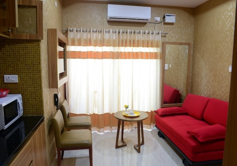 D P Stay | Suites & Restaurant