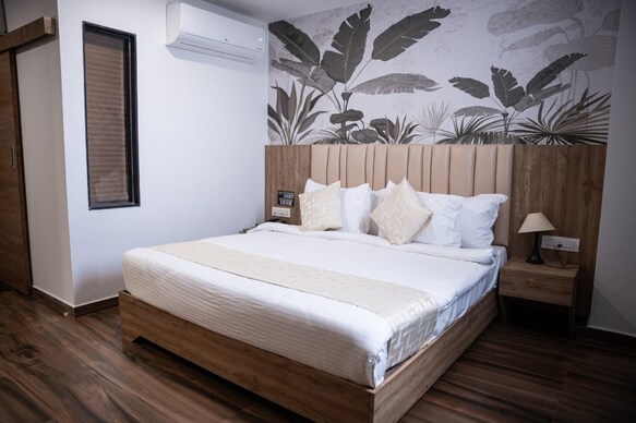 Oasis Suites