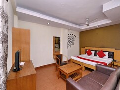 OYO 305 Hotel Rajdeep Palace, Delhi OYO 305 Hotel Rajdeep Palace, Delhi