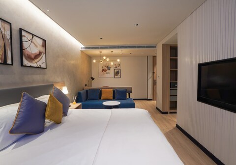 Luxury 4 Studio Manyata Tech Park Orchid Parc