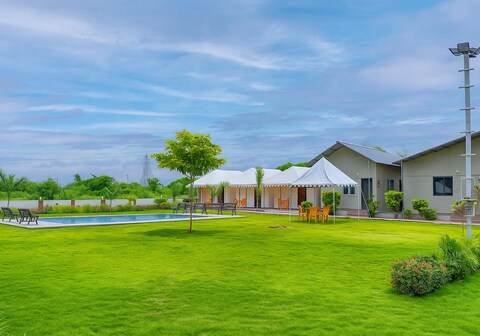 Unity Sunrise Resort - Statue of Unity Kevadia