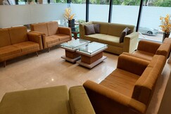 Hotel Yashpadam Continental, Prayagraj Hotel Yashpadam Continental, Prayagraj