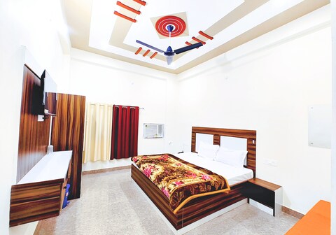 Hotel Shree Venktesh Nilayam 300 m from Ram Janam Bhumi