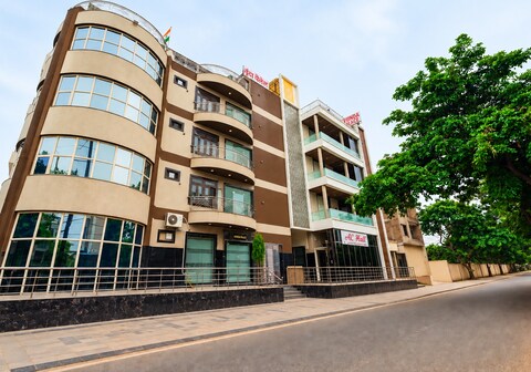 Hotel Vrinda Palace