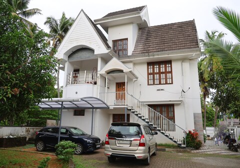 San Villa | 1km to Aster Medicity