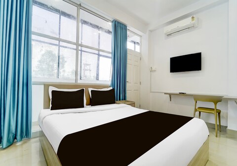 Hotel O Chakkaraparambu Vyttila