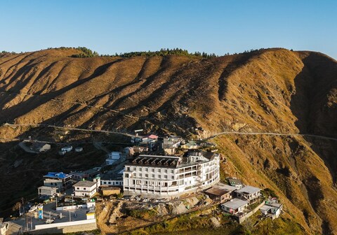 The Uttrayan - Luxury meets tranquility