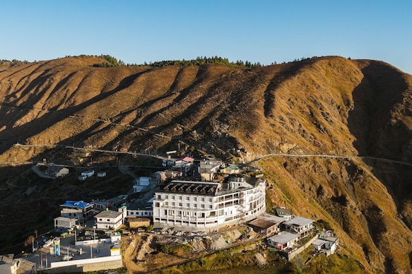 The Uttrayan - Luxury meets tranquility