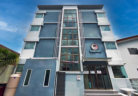 Dancenter Rq Suvarnabhumi Airport