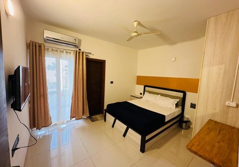 Tanour Stay Rooms in BTM