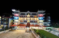 Hotel Monarch Residency, Manali Hotel Monarch Residency, Manali