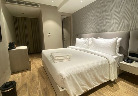 Ambeshwari Grand Hotel