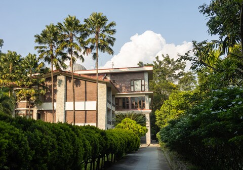 SIMALA RETREAT BAIGUNEY