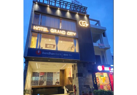 Hotel Grand City Orai