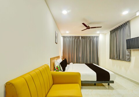 Super Townhouse La Vista Inn Grand Hotel