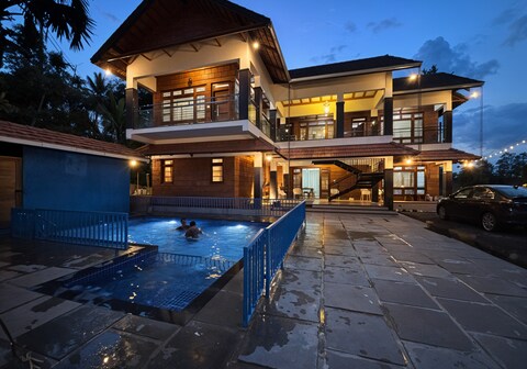 Lakesong Homestay 2BR-GF with Pool by Homeyhuts