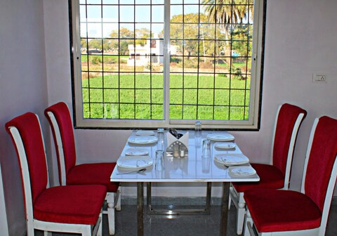 HOTEL NAYAN PALACE AND RESTAURANT