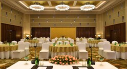Crystal Sarovar Premiere, Agra Crystal Sarovar Premiere, Agra