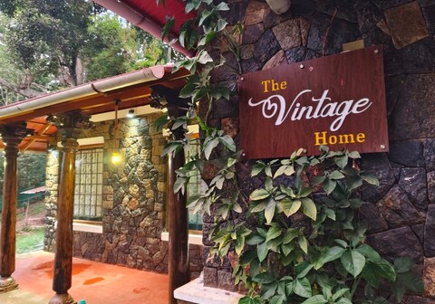MR VINTAGE VILLA