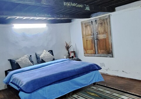 Arthome by Doghari Stays