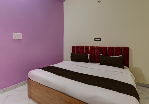 Super Hotel O Krishna guest house and restaurant