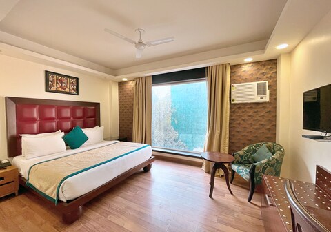 The Grand Orion - Kailash Colony