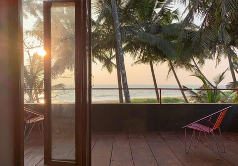 Aru's Beach Home I Kitchen & Caretaker